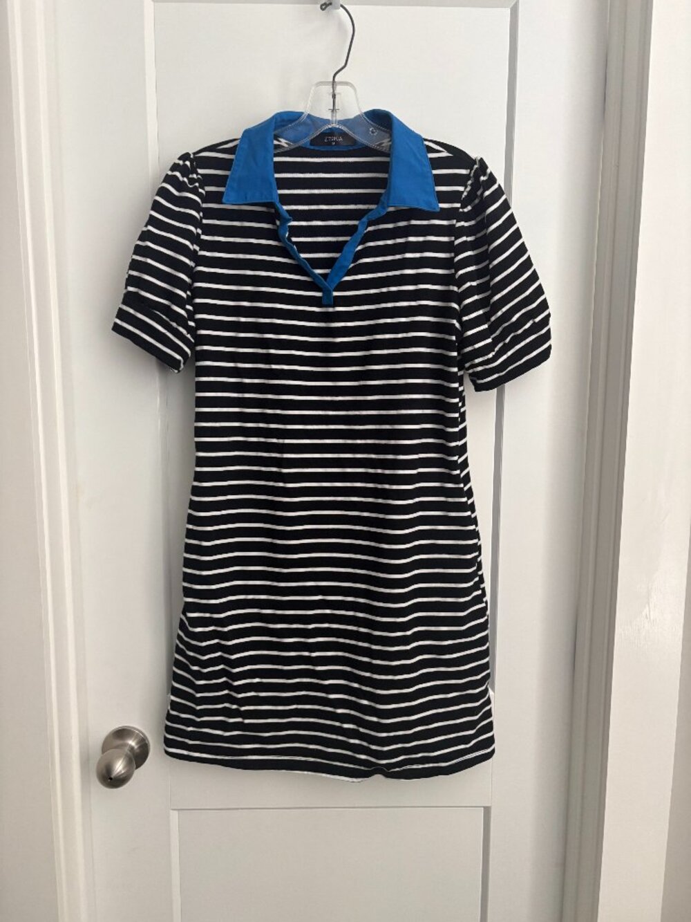 Zesica Black & White Striped Mini Dress with Blue Collar –Medium -Pre-owned
